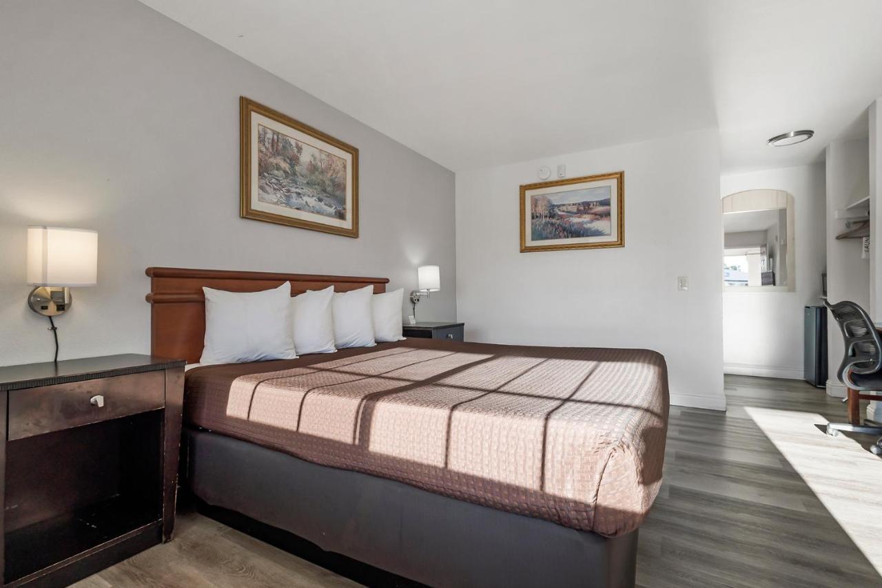 Heritage Inn Express Chico Kültér fotó